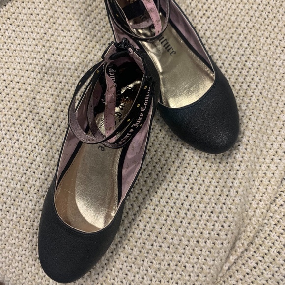 Juicy Couture Santa Barbara Flat Girls Sz 4 - Picture 2 of 8
